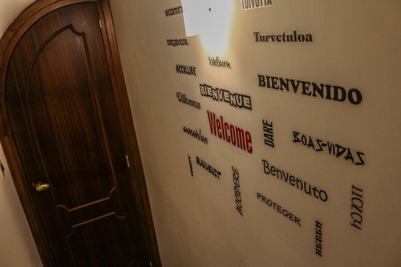 Small Suite Chiatamone Napoli Ngoại thất bức ảnh